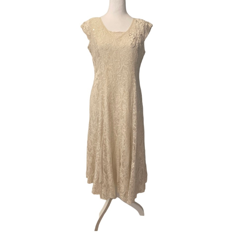 Reba cream color lace dress, Size 8